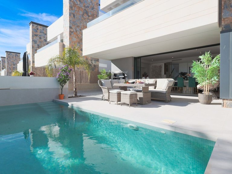 Villa for Sale in Los Alcázares, Murcia 2