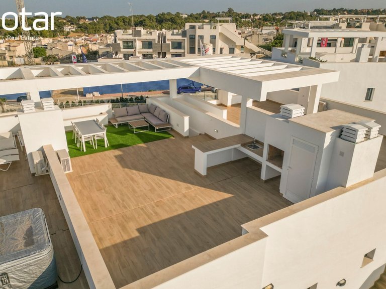 Apartment for Sale in Torrevieja, Alicante 1