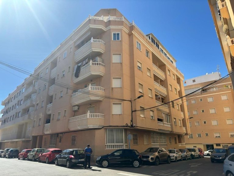 Apartment for Sale in Torrevieja, Alicante 1