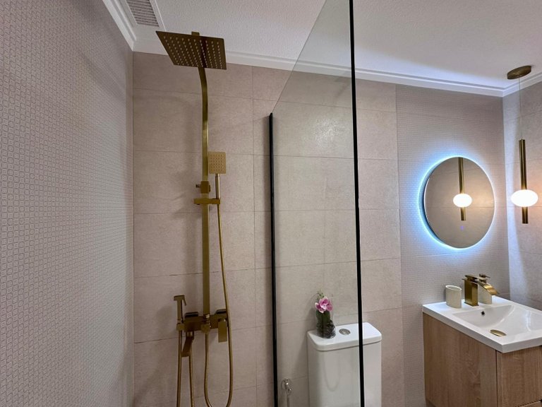 Apartment for Sale in Torrevieja, Alicante 25