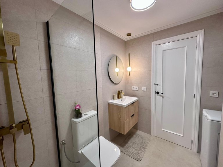 Apartment for Sale in Torrevieja, Alicante 30