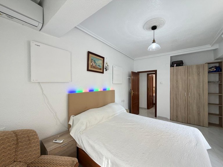 Apartment for Sale in Torrevieja, Alicante 38