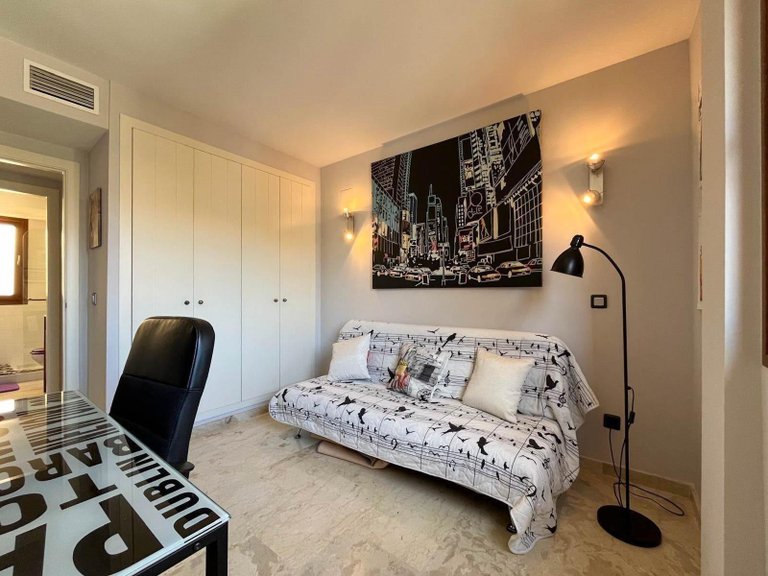 Apartment for Sale in Torrevieja, Alicante 9