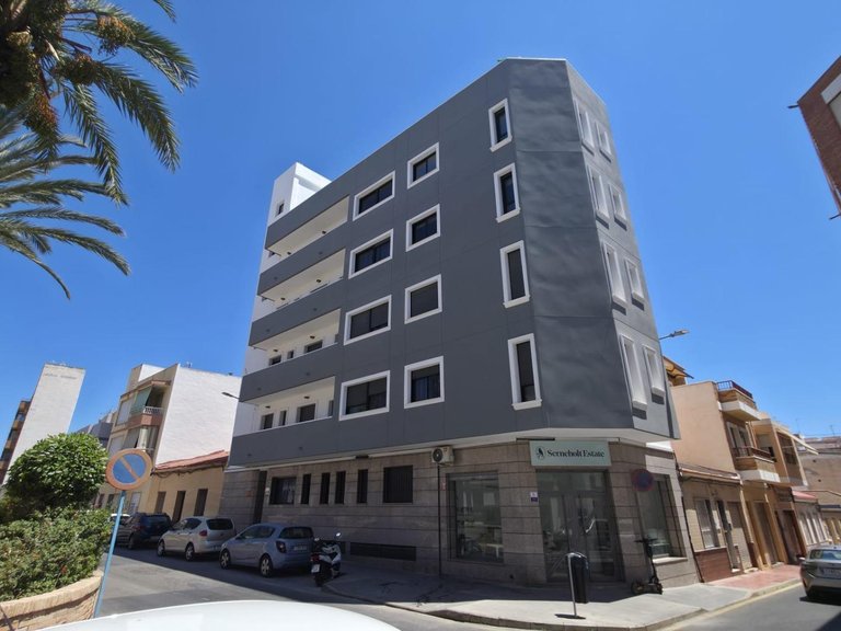 Apartment for Sale in Torrevieja, Alicante 2