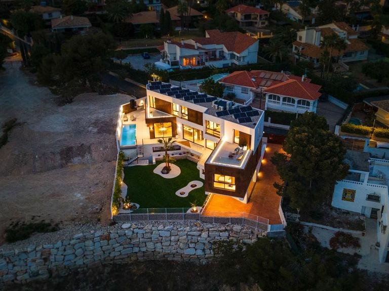 Villa for Sale in Benidorm, Alicante 4