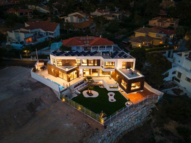 Villa for Sale in Benidorm, Alicante 5