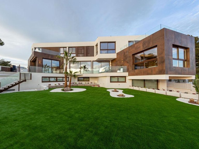 Villa for Sale in Benidorm, Alicante 7