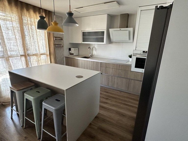Apartment for Sale in Alicante, Alicante 2