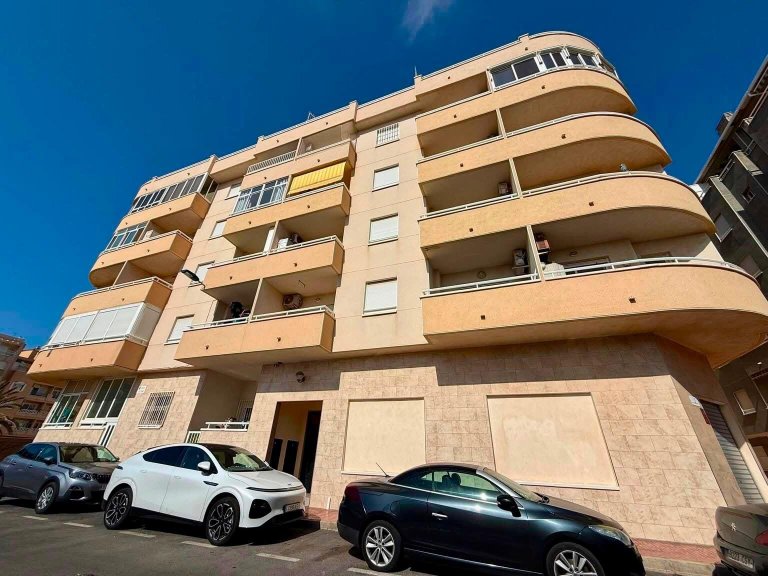Apartment for Sale in Torrevieja, Alicante 17