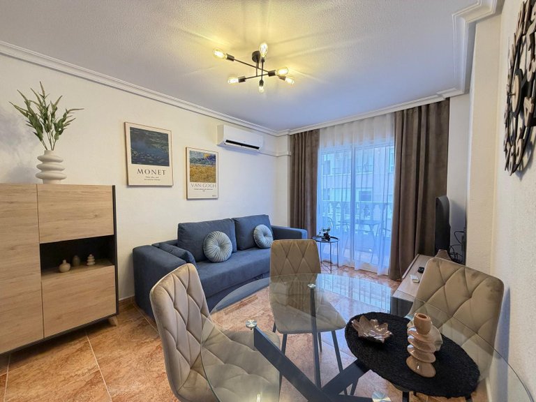 Apartment for Sale in Torrevieja, Alicante 1