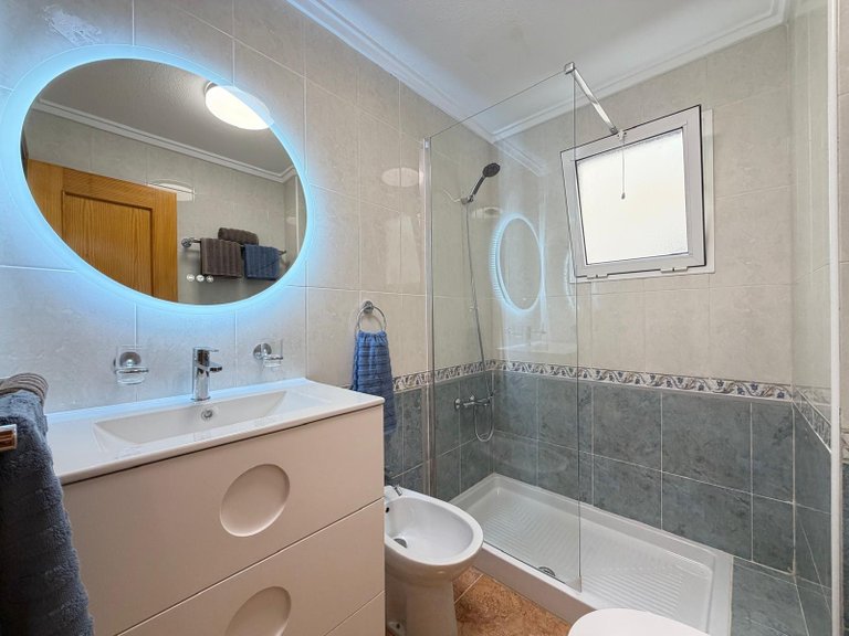 Apartment for Sale in Torrevieja, Alicante 18