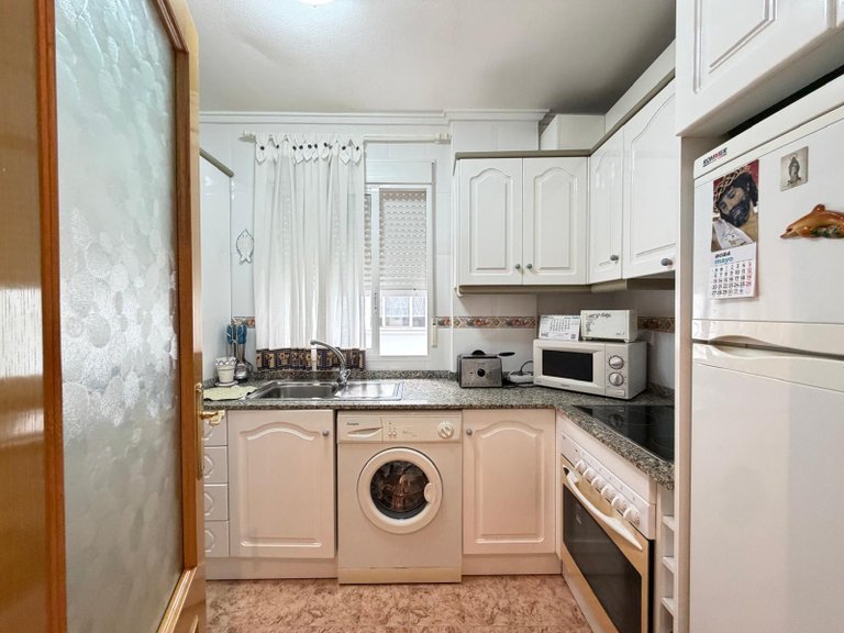 Apartment for Sale in Torrevieja, Alicante 16