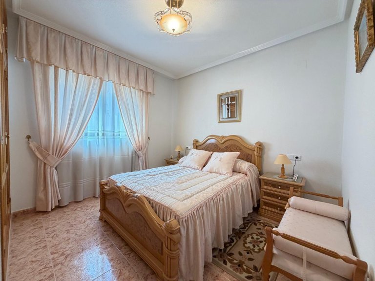 Apartment for Sale in Torrevieja, Alicante 42