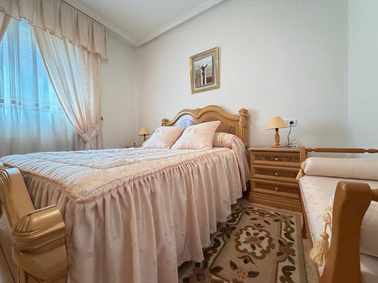Apartment for Sale in Torrevieja, Alicante 48