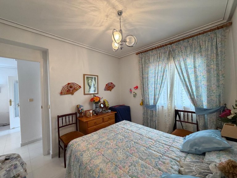 Villa for Sale in Torrevieja, Alicante 27