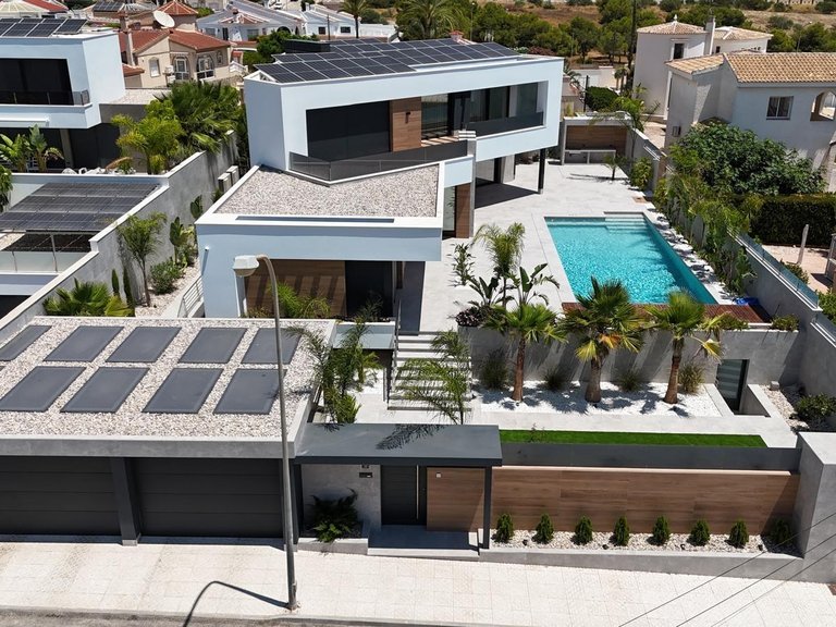 Villa for Sale in Costa Blanca Ciudad Quesada, Alicante 2