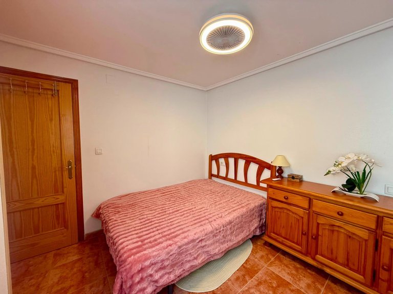 Penthouse for Sale in Torrevieja, Alicante 26