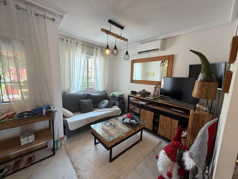 Villa for Sale in Torrevieja, Alicante 7