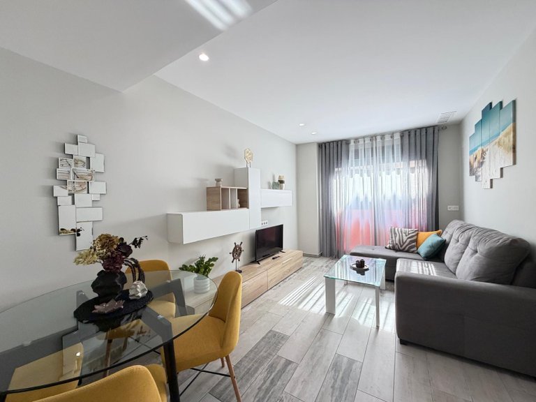 Apartment for Sale in Torrevieja, Alicante 38
