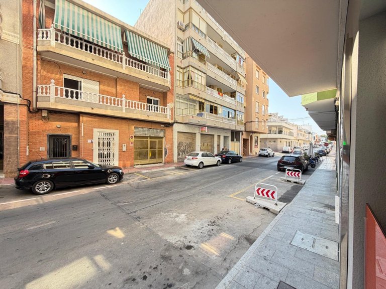 Apartment for Sale in Torrevieja, Alicante 46