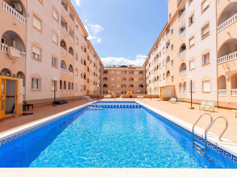 Apartment for Sale in Torrevieja, Alicante 20