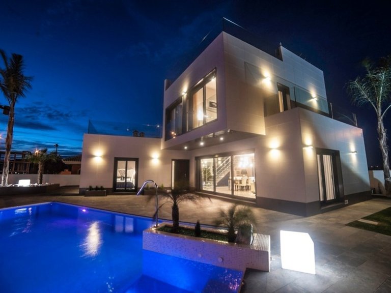 Villa for Sale in Orihuela Costa, Alicante 11