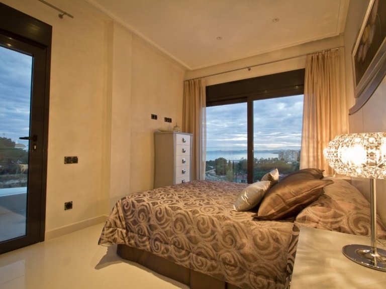 Villa for Sale in Orihuela Costa, Alicante 3