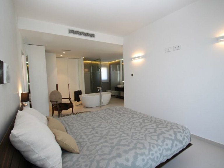Villa for Sale in Orihuela Costa, Alicante 4