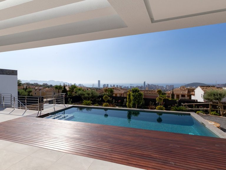 Villa for Sale in Finestrat, Alicante 3