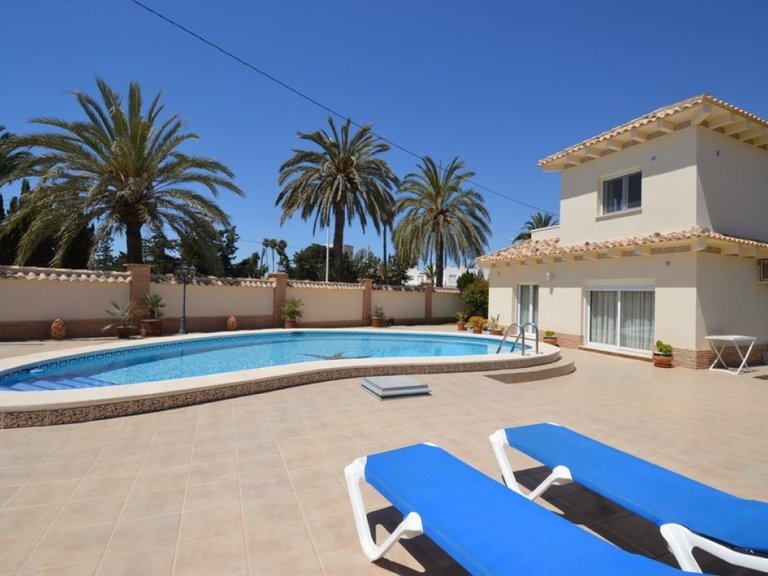 Villa for Sale in Cabo Roig, Alicante 2