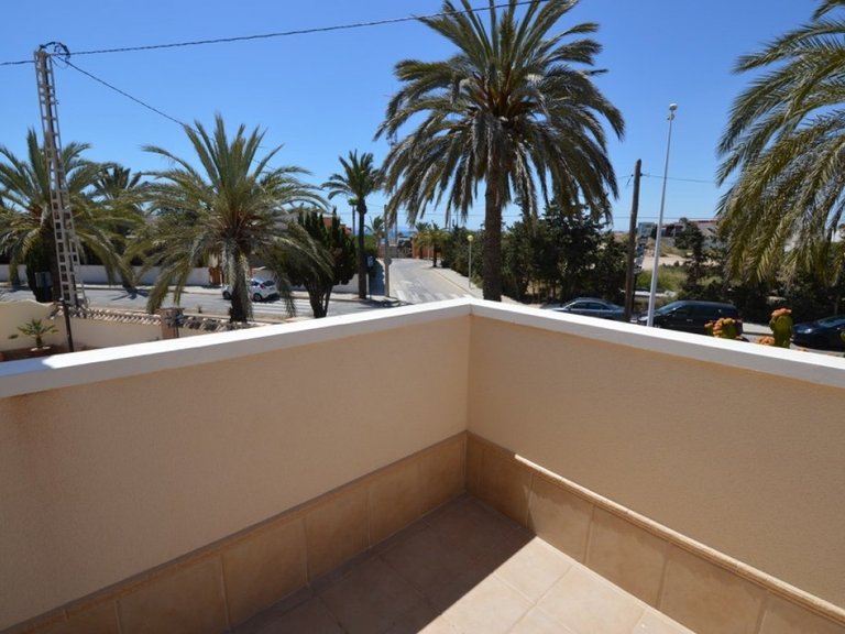 Villa for Sale in Cabo Roig, Alicante 8