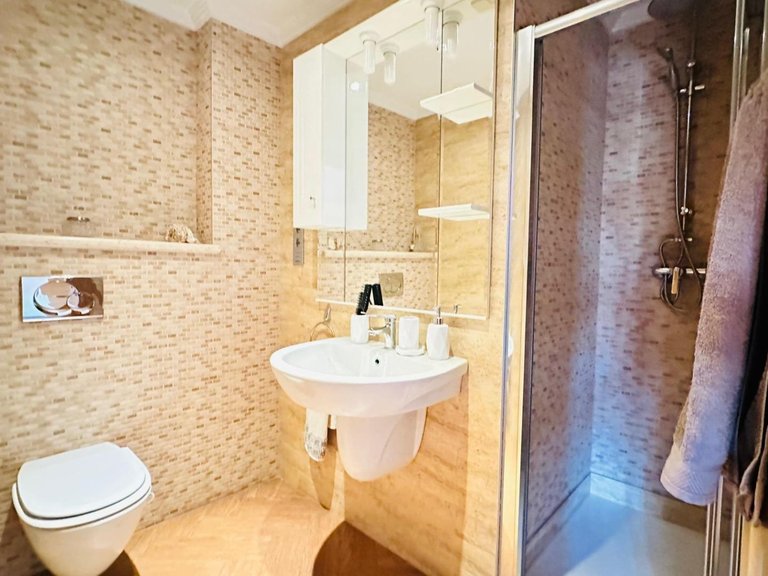 Apartment for Sale in Costa Blanca Torrevieja, Alicante 16