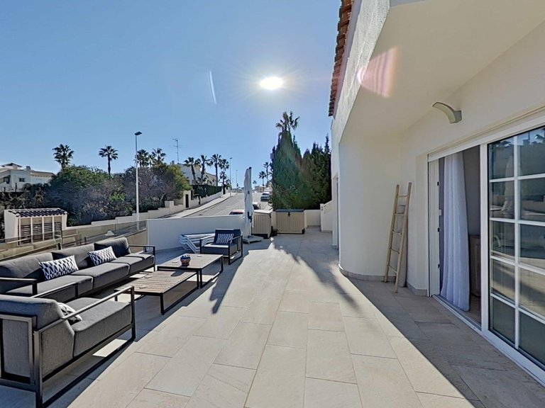 Villa for Sale in Orihuela Costa, Alicante 6