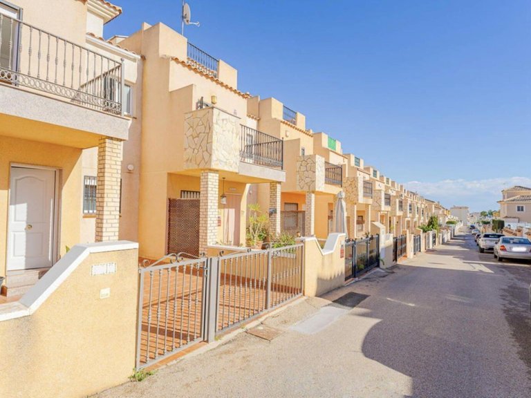 Town House for Sale in Orihuela Costa, Alicante 16