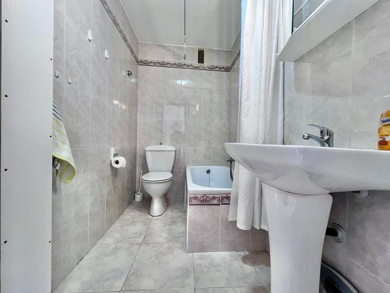 Apartment for Sale in Torrevieja, Alicante 16