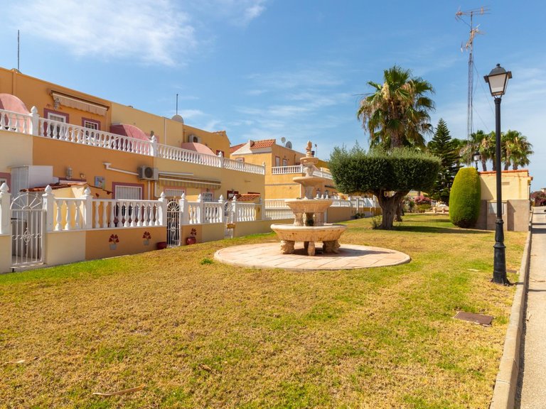 Town House for Sale in Orihuela Costa, Alicante 38