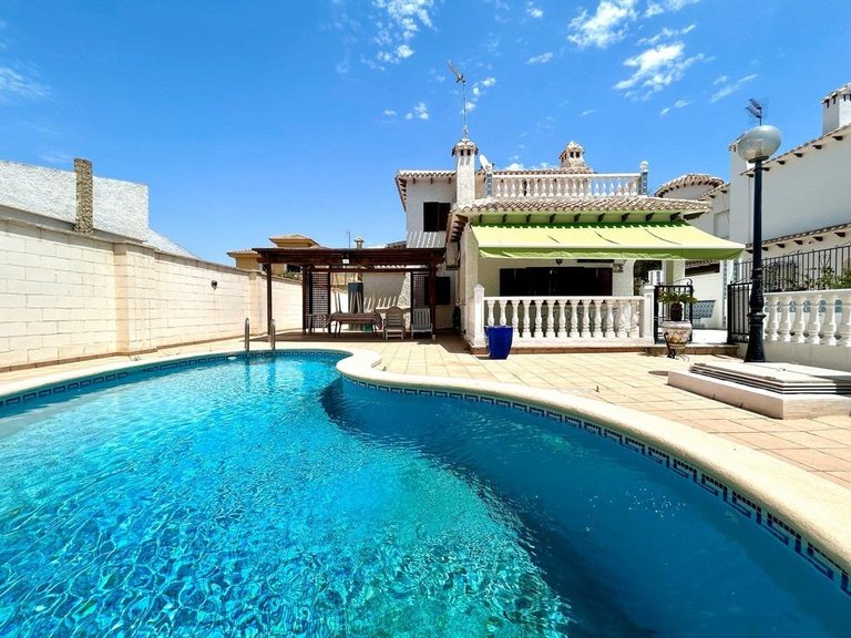 Villa for Sale in Orihuela Costa, Alicante 20