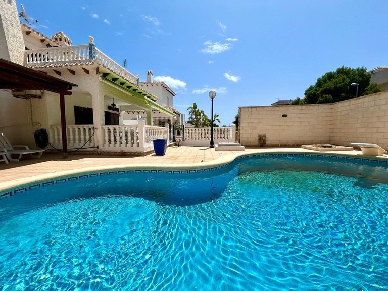 Villa for Sale in Orihuela Costa, Alicante 22