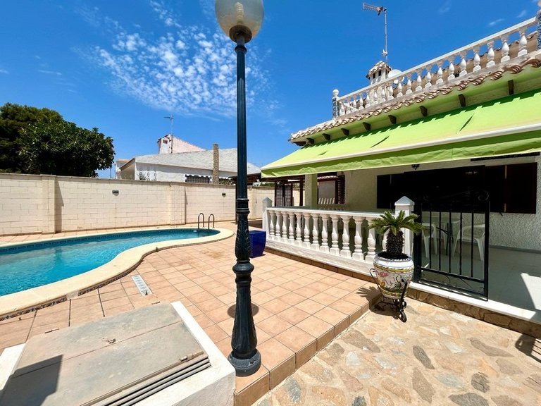 Villa for Sale in Orihuela Costa, Alicante 27
