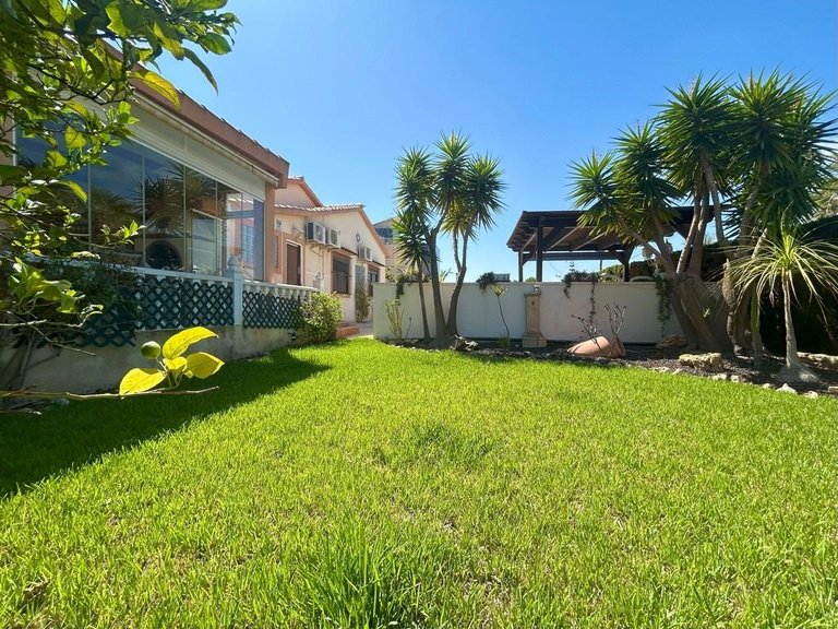 Villa for Sale in Cabo Roig, Alicante 16