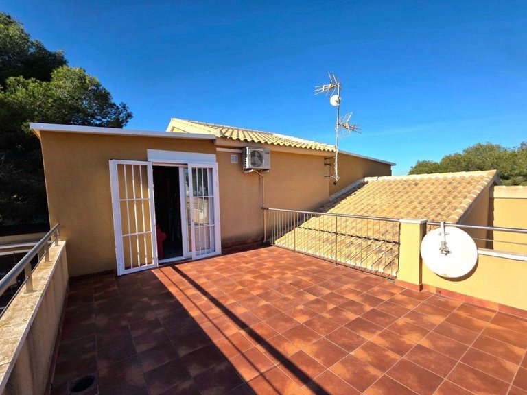 Villa for Sale in Campoamor, Alicante 19