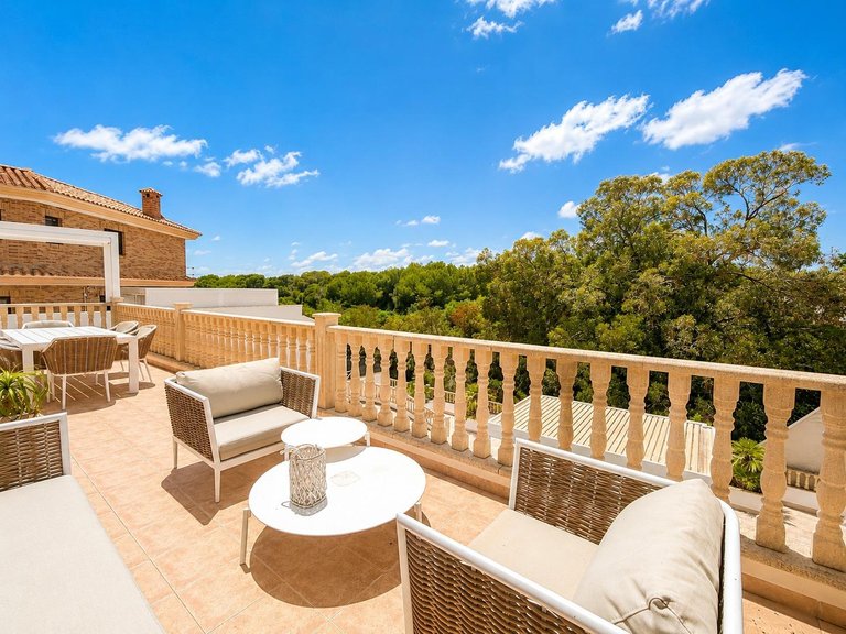 Villa for Sale in Campoamor, Alicante 3