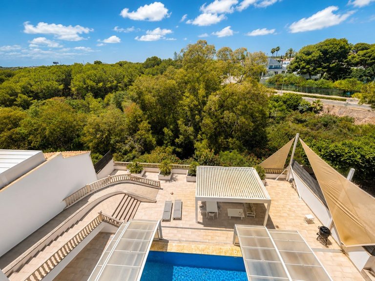 Villa for Sale in Campoamor, Alicante 41