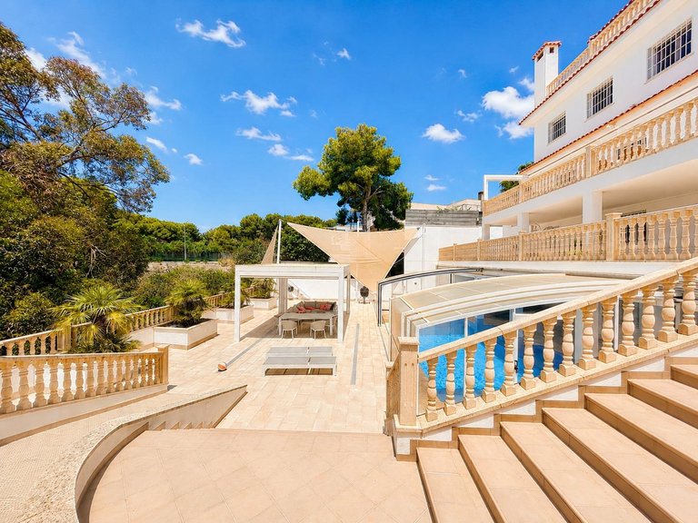 Villa for Sale in Campoamor, Alicante 42