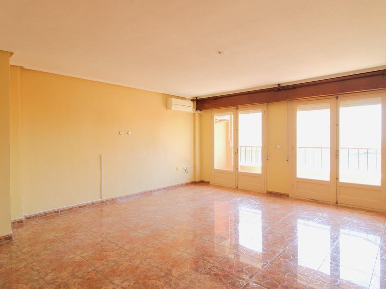 Apartment for Sale in Torrevieja, Alicante 2
