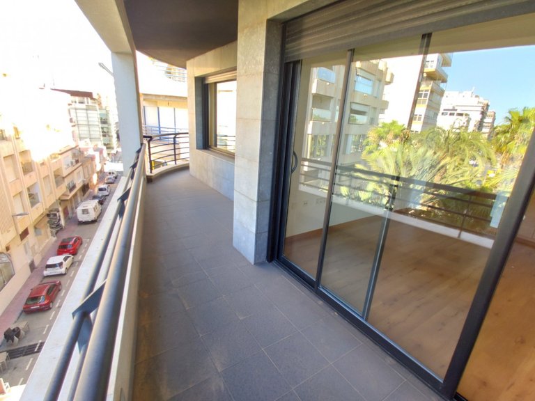 Apartment for Sale in Costa Blanca Torrevieja, Alicante 25