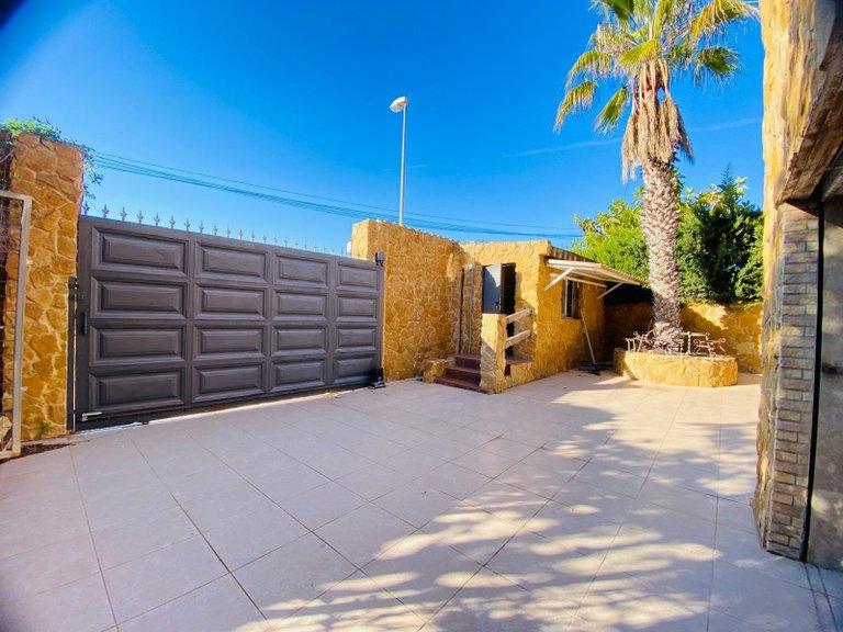Villa for Sale in Costa Blanca Orihuela Costa, Alicante 37