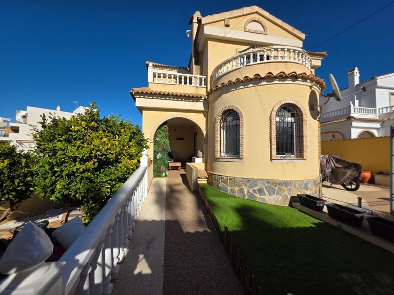 Villa for Sale in Costa Blanca Orihuela Costa, Alicante 10