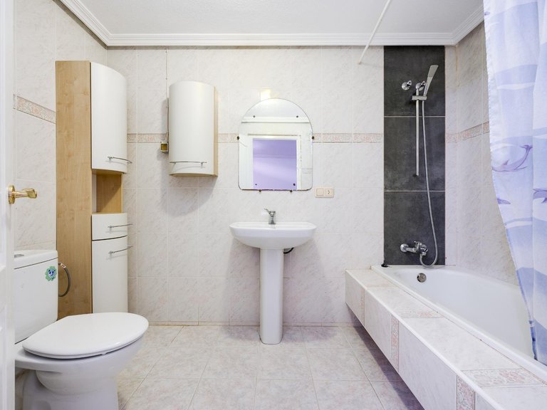 Villa for Sale in Torrevieja, Alicante 18