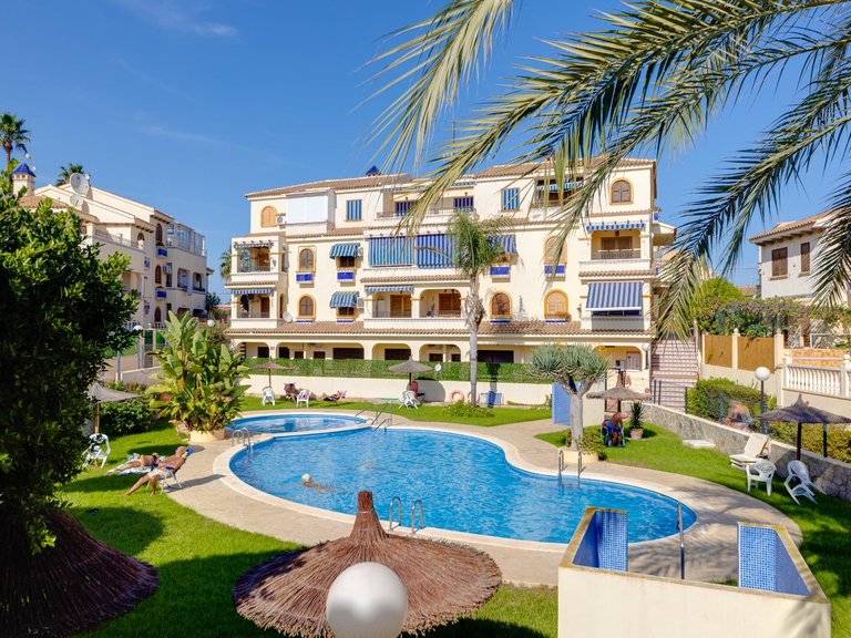 Villa for Sale in Torrevieja, Alicante 23